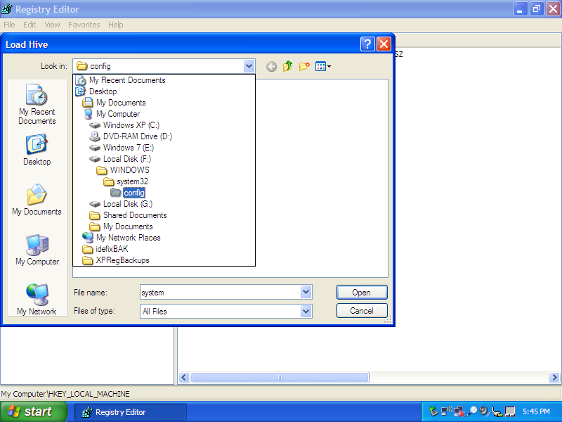 Registry Editor, config directory is highlighted
